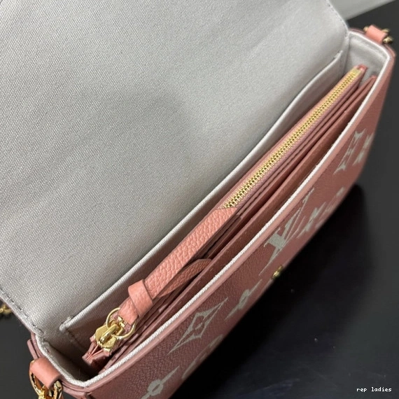 Cheap FÉLICIE POCHETTE LOUIS VUITTON 0820